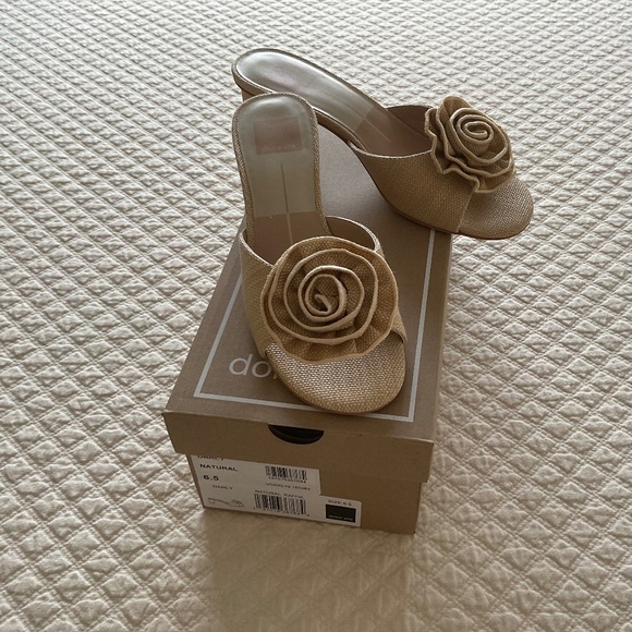 New With Box Dolce Vita Darly Natural Raffia Heeled Sandal - Picture 1 of 7